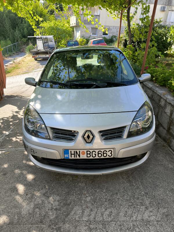 Renault - Scenic