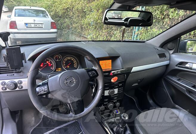 Opel - Astra - Cabrio 1.9cdti