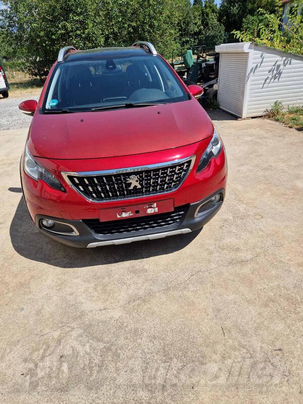 Peugeot - 2008 - 1.2 Peugeot 2008