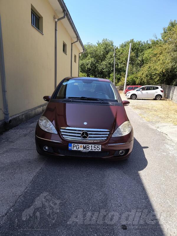 Mercedes Benz - 180 - 2.0