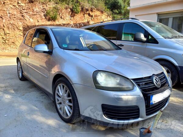 Volkswagen - Golf 5 - 2.0 TDI