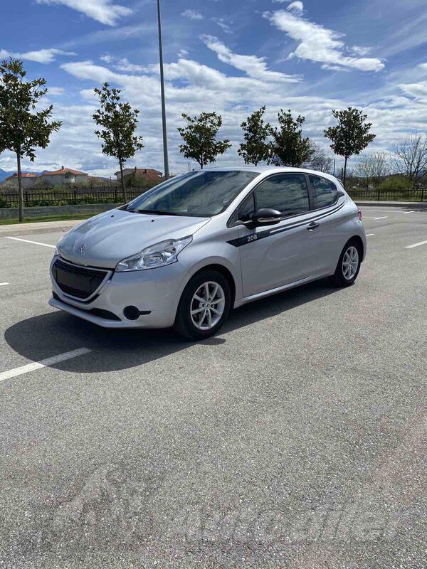 Peugeot - 208 - 1.0 vti