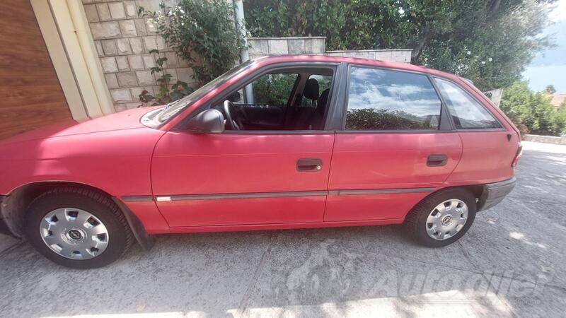 Opel - Astra - 1.4