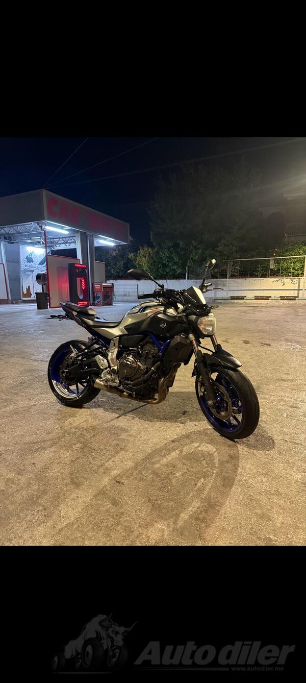Yamaha - mt 07