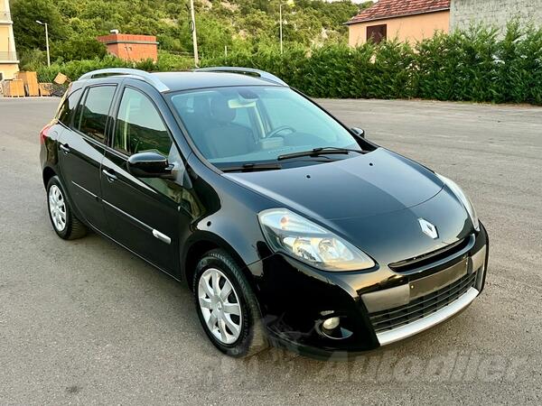 Renault - Clio - 1.5dci 65kw 2012g