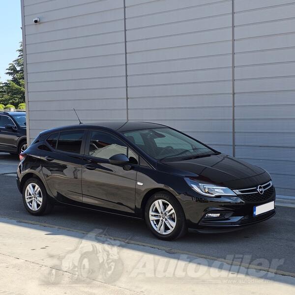 Opel - Astra - 1.6CDTI ENJOY