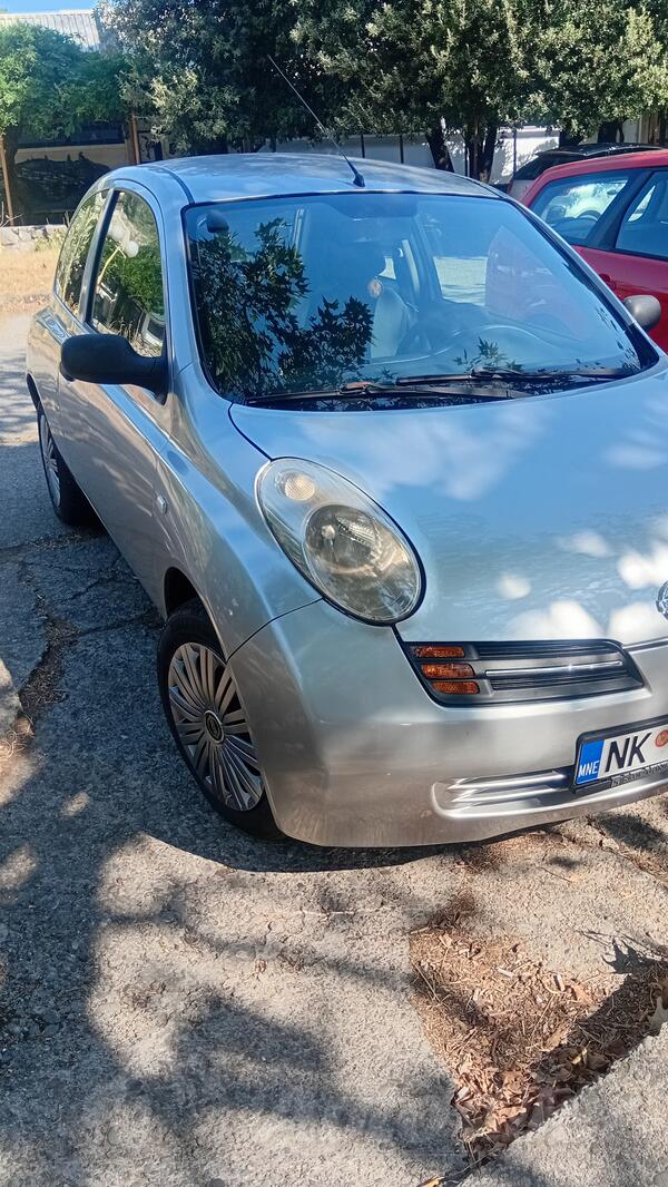Nissan - Micra