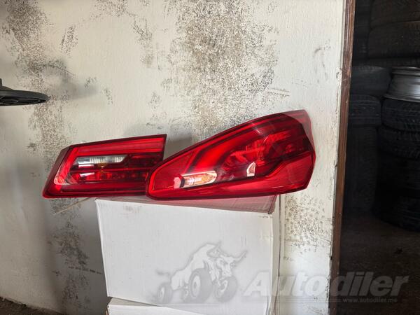 Desno stop svjetlo za BMW - 520    - 2017-2020