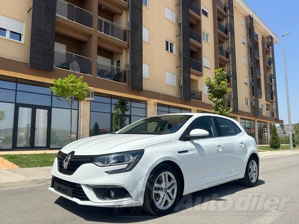 Renault - Megane - Automatik EDC