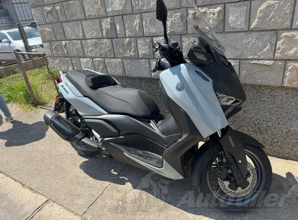 Yamaha - X MAX TECH