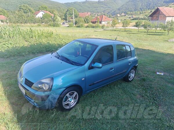 Renault - Clio - 1.5 dci