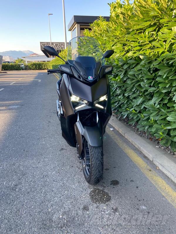 Yamaha - X-MAX 300 TECH