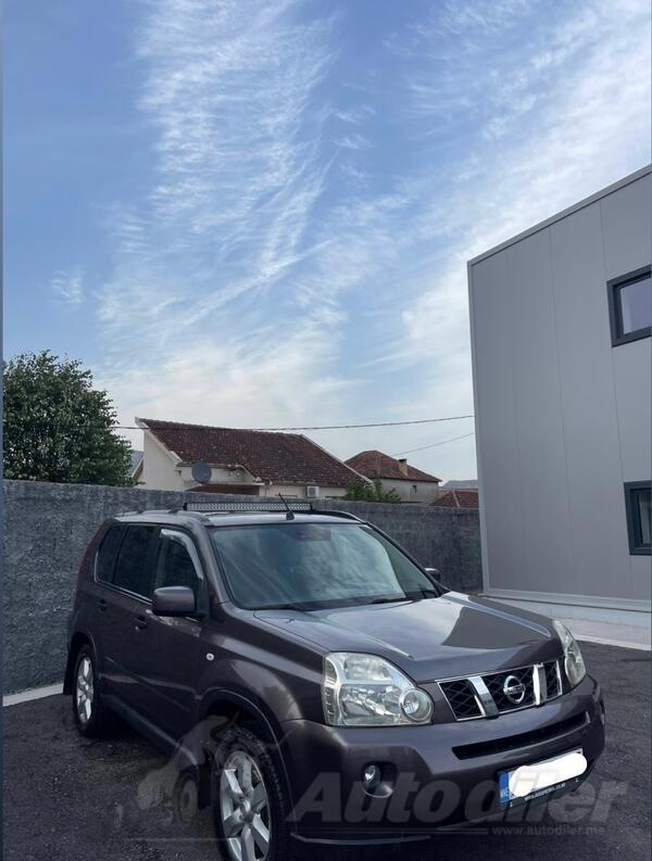 Nissan - X-Trail - 2.0 DCI
