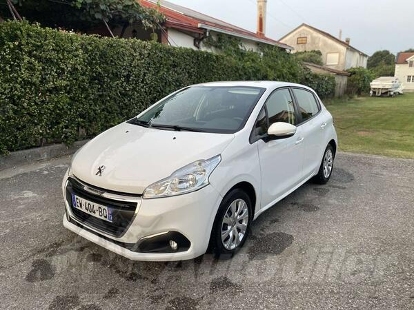 Peugeot - 208 - 1.6 HDI