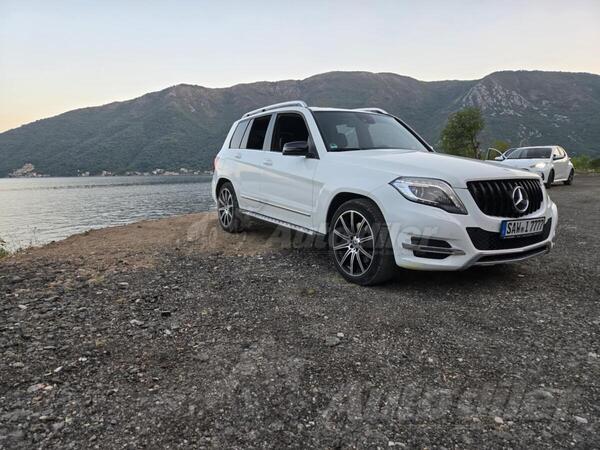 Mercedes Benz - 220 - 220 cdi 2.0