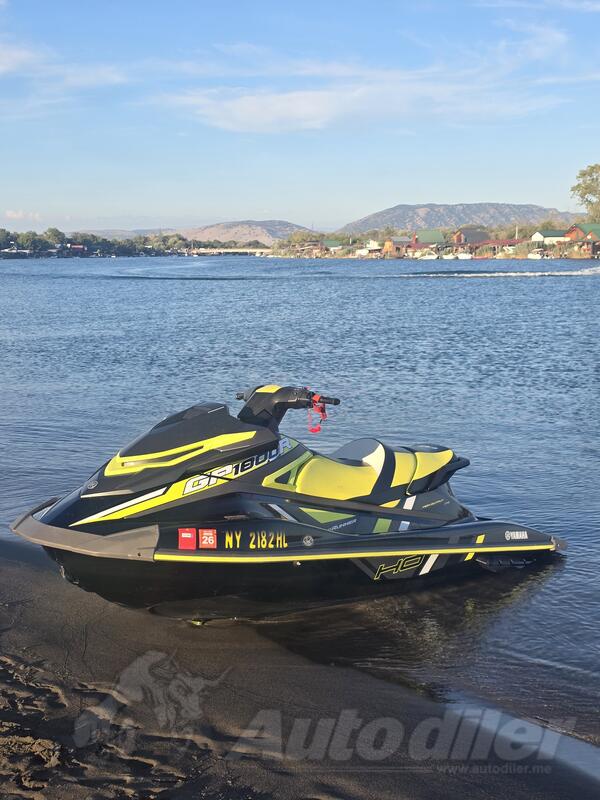 Yamaha - GP1800R