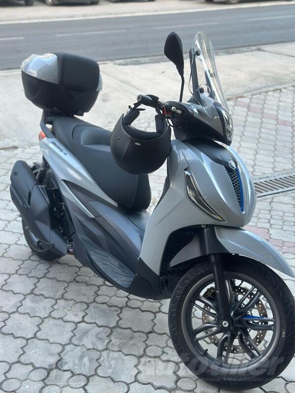 Piaggio - Beverly