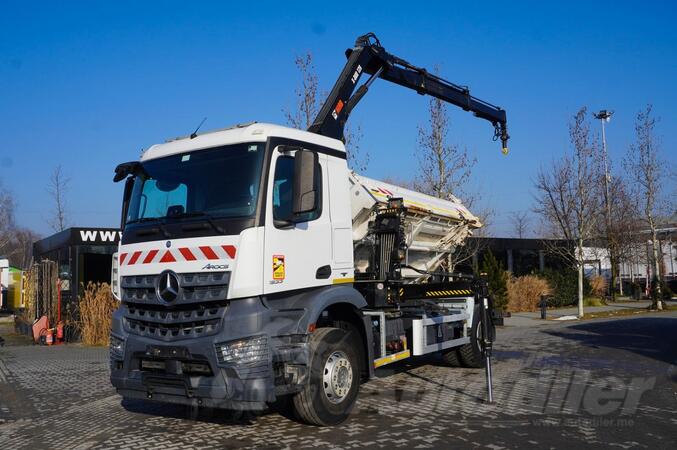 Mercedes Benz - Arocs 1833 3 Strani Kiper + Kran HIAB X-DUO 128 B