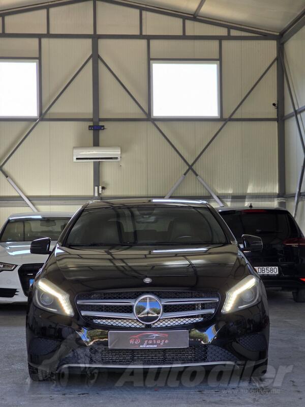 Mercedes Benz - 180 - 1.8