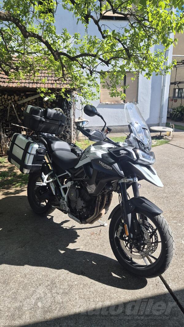 Triumph - Tiger 1200 GT Pro