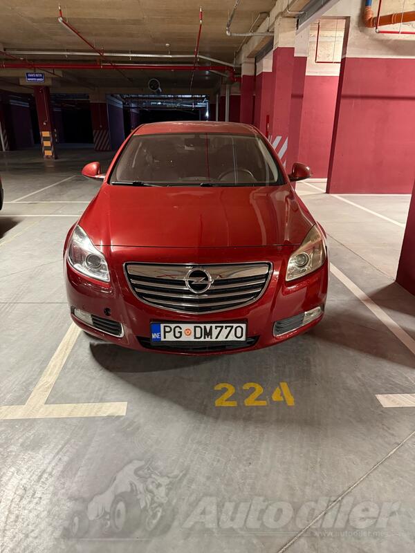 Opel - Insignia