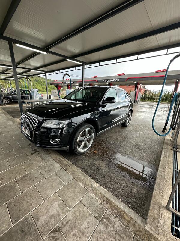 Audi - Q5 - 2.0