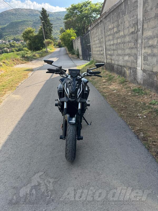 Yamaha - MT-07