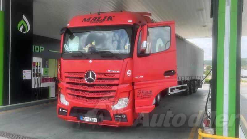 Mercedes Benz - 1845