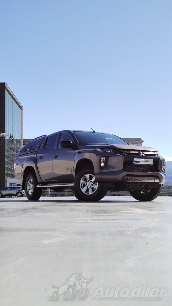 Mitsubishi - L200 -  2.2 DC INVITE 4WD