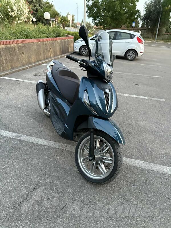 Piaggio - Beverly