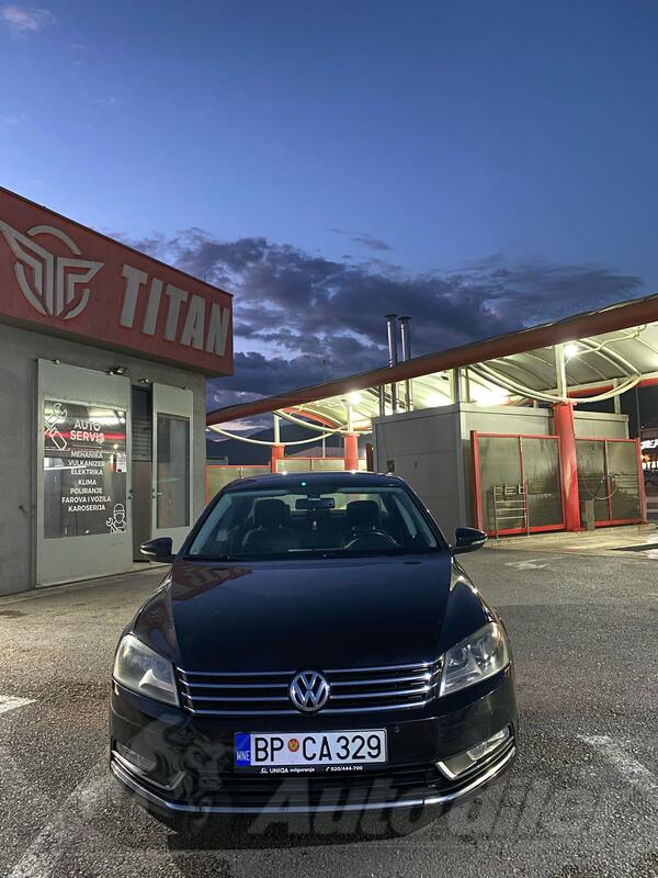 Volkswagen - Passat - 1.6 77