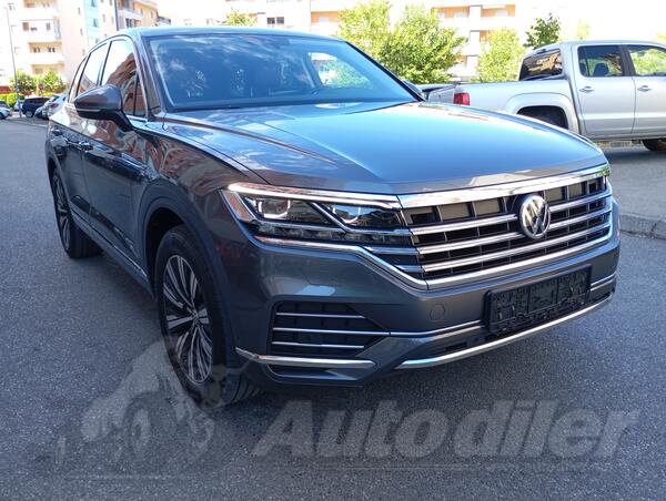 Volkswagen - Touareg - 3.0 TDI