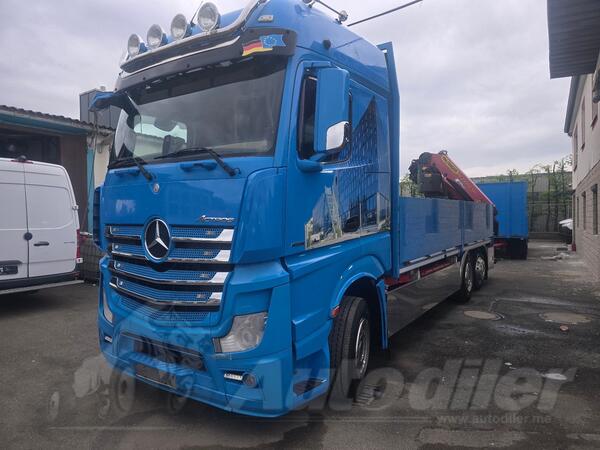 Mercedes Benz - Actros 2551 6x2 sa ravnom platformom + Kran Palfinger PK23002