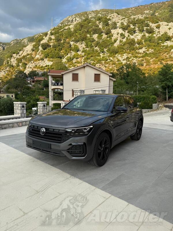 Volkswagen - Touareg