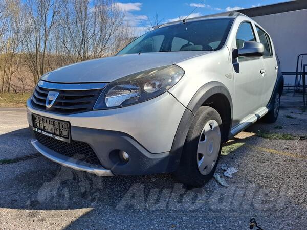 Dacia - Stepway - 1,6