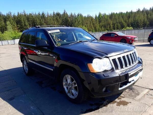 U djelovima Jeep - Grand Cherokee 3.0CRD