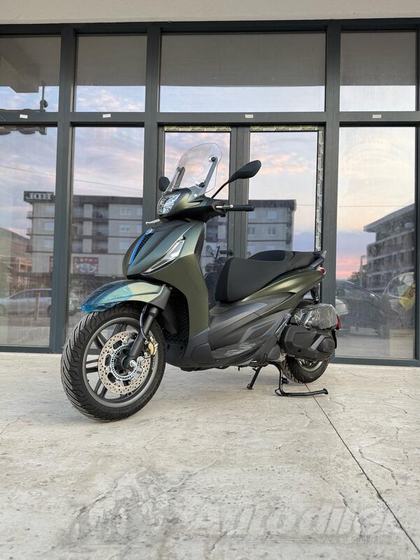 Piaggio - Beverly 400s