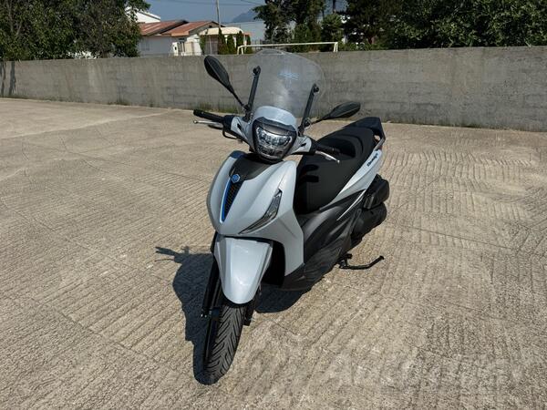 Piaggio - BEVERLY 400 HPE
