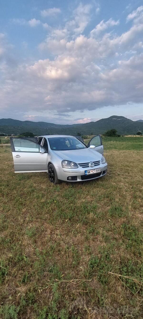 Volkswagen - Golf 5 - 2.0tdi