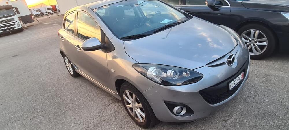 Mazda - 2 - 1,5 Benzin