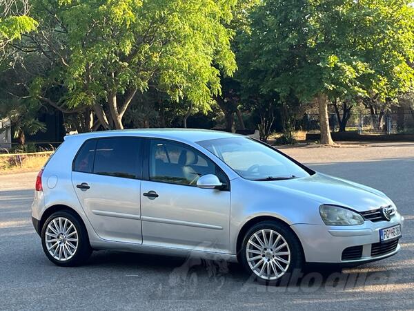 Volkswagen - Golf 5 - 1.9 66kw