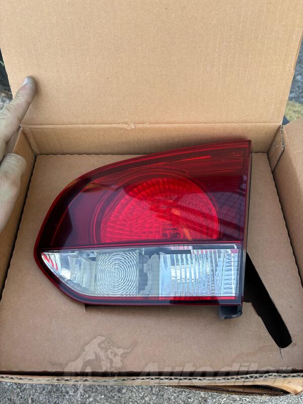 Oba stop svjetla za Volkswagen - Golf 6    - 2008-2012