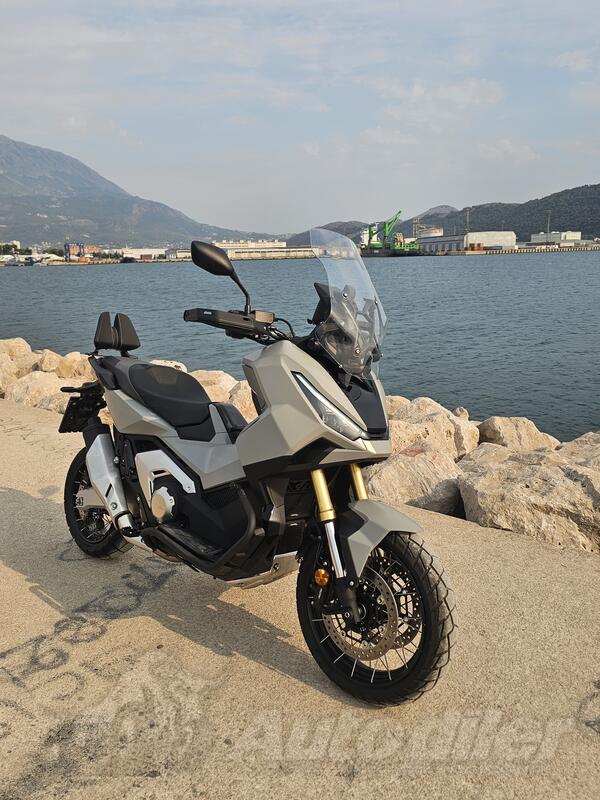 Honda - X-ADV 750