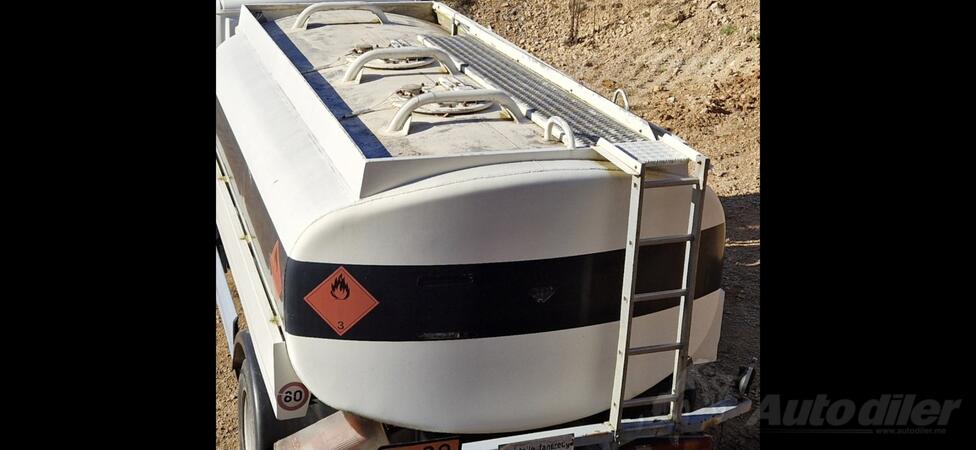 Hoffmann -   11m³ Cisterna Bacva  Za Gorivo  ESTERER