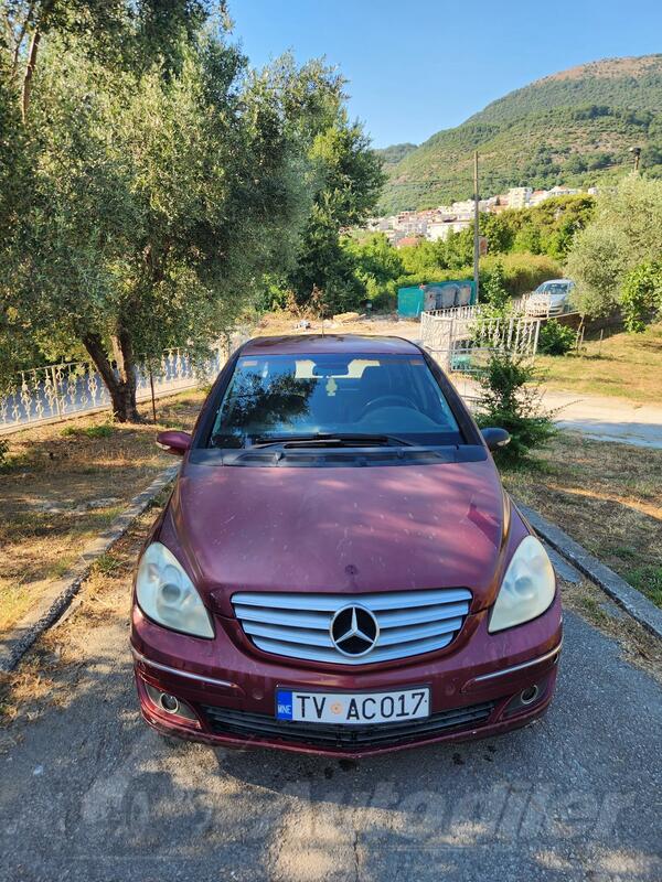 Mercedes Benz - B 200