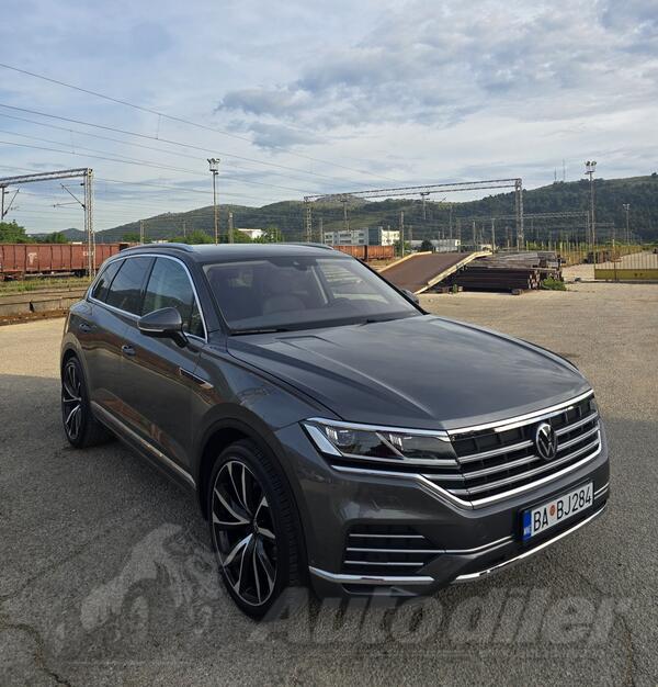 Volkswagen - Touareg - 3.0 tdi
