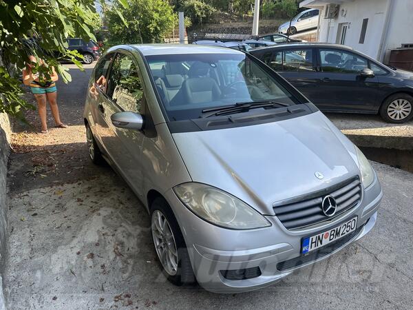Mercedes Benz - A 180 - Mercedes a class