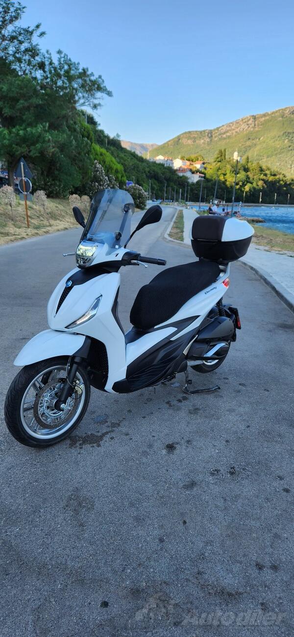 Piaggio - Beverly