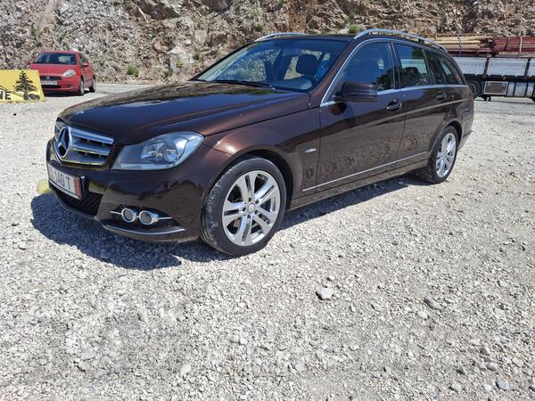 Mercedes Benz - C 220 - Avangard
