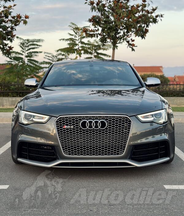 Audi - RS5 - V8 450KS QUATTRO